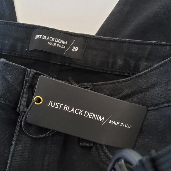 New Just Black Denim Distressed Fray Hem Capri Crop Black Jeans Size 29 - Picture 8 of 10